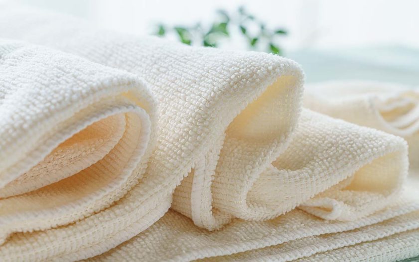 Myke håndklær som nettopp har blitt vasket.